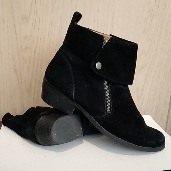 Vableaker suede ankle Boots sz 8M - Picture 2 of 5